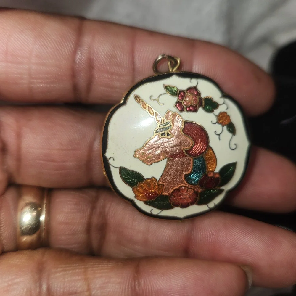 Vintage‎ Cloisonne Enamel Unicorn Pendant Floral Gold Tone Mythical Charm 1.5 In